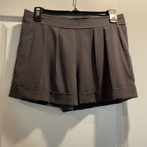 Nordstrom BP Frenchi Pleated Dark Gray Shorts Size M